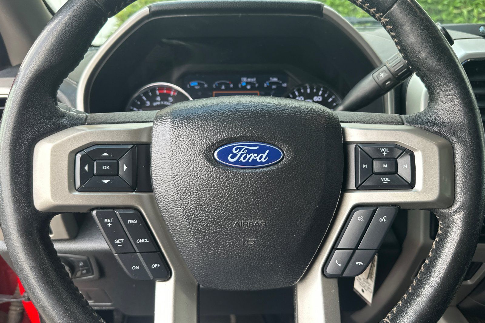 Used 2020 Ford F450 Lariat w/ Lariat Value Package AWD/4WD image 25
