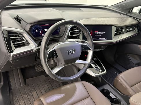 Used 2023 Audi Q4 e-tron Premium Plus w/ Premium Plus AWD/4WD image 4
