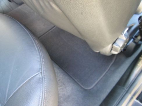 Used 2008 Saab 9-3 2.0T w/ Moonroof Package FWD image 36