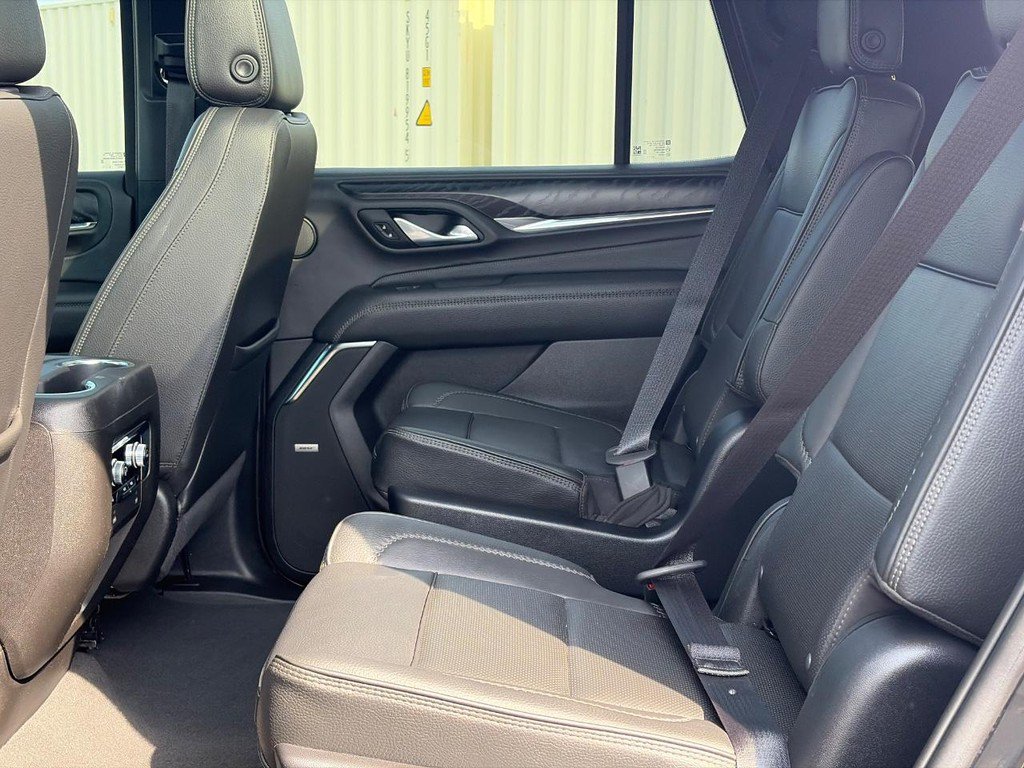 Used 2023 GMC Yukon Denali AWD/4WD image 10