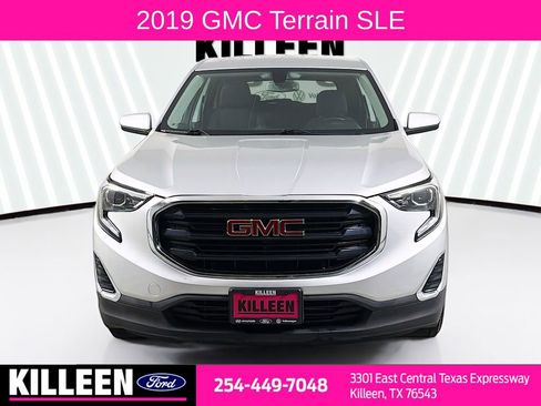 Used 2019 GMC Terrain SLE FWD image 2