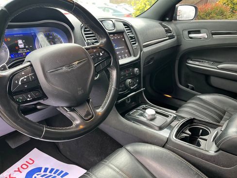 Used 2021 Chrysler 300 S RWD image 8