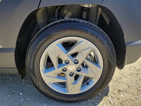 New 2026 Hyundai Kona SE image 22