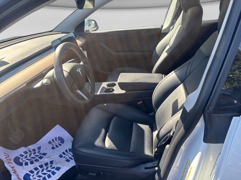 Used 2020 Tesla Model Y Long Range AWD/4WD image 9