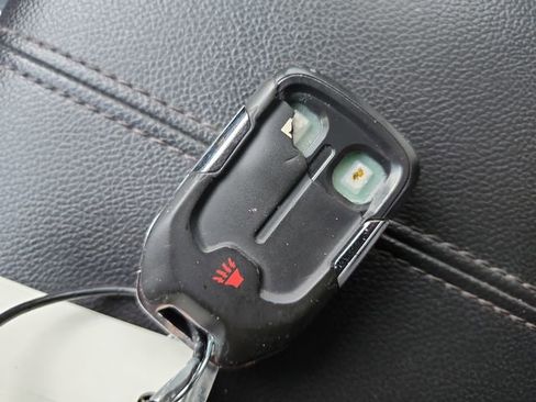 Certified 2024 GMC Terrain SLE image 26