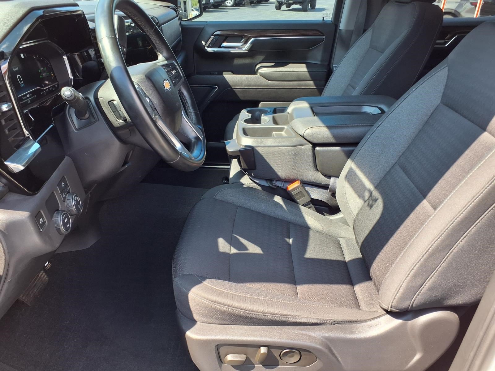 Used 2023 Chevrolet Silverado 1500 LT RWD image 14