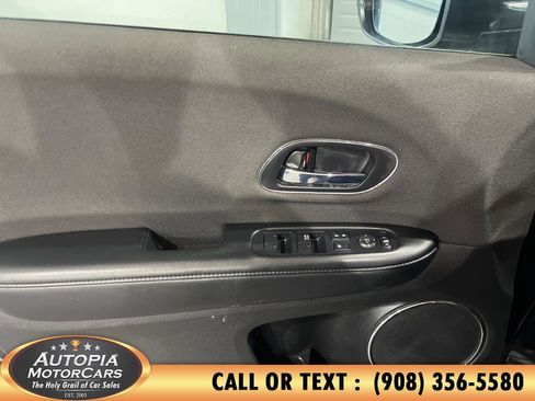 Used 2022 Honda HR-V EX image 18