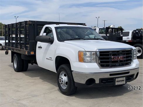 Used 2007 GMC Sierra 3500 W/T RWD image 3