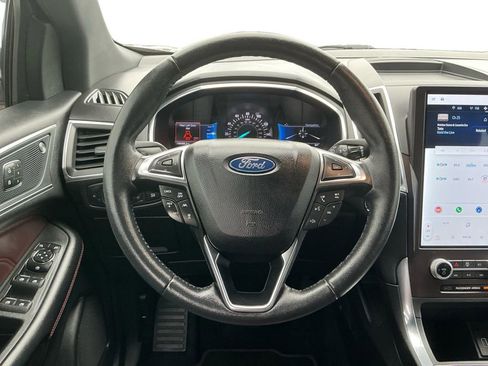 Used 2021 Ford Edge Titanium w/ Equipment Group 301A image 18