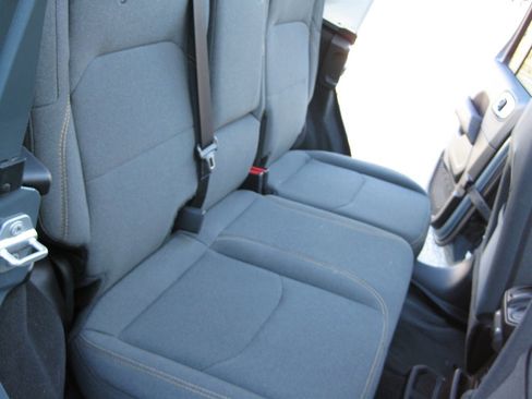 Used 2025 Jeep Wrangler Unlimited Sahara w/ Safety Group image 37