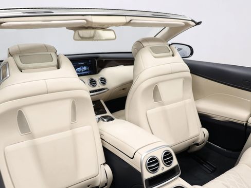 Used 2017 Mercedes-Benz S 550 Cabriolet image 44