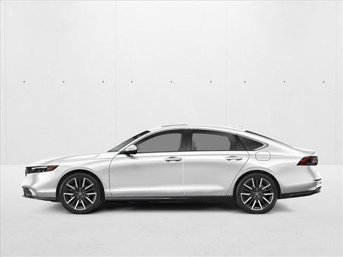 New 2026 Honda Accord Touring image 2