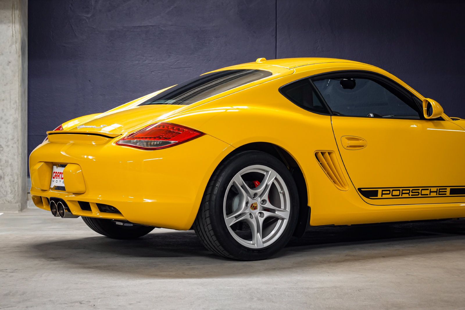 Used 2011 Porsche Cayman S RWD image 33