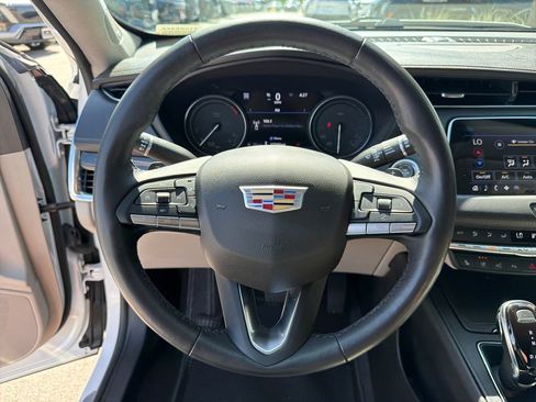 Used 2023 Cadillac XT4 Premium Luxury w/ Technology Package AWD/4WD image 22