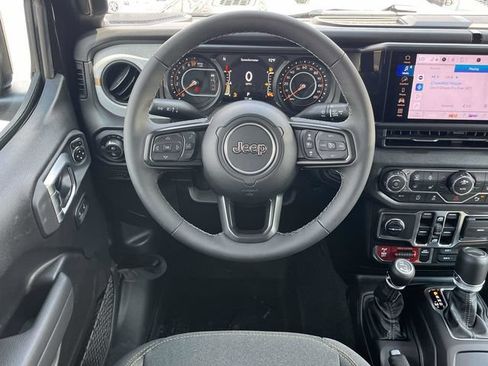 New 2026 Jeep Gladiator Sport AWD/4WD image 14