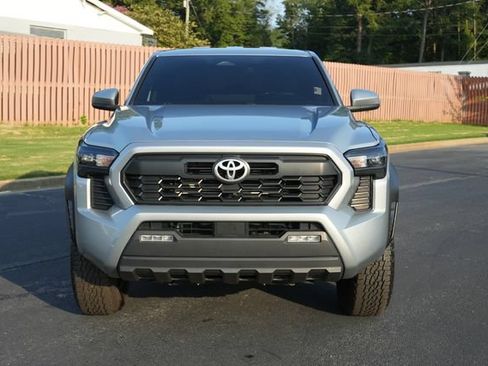 Used 2024 Toyota Tacoma TRD Off-Road AWD/4WD image 2
