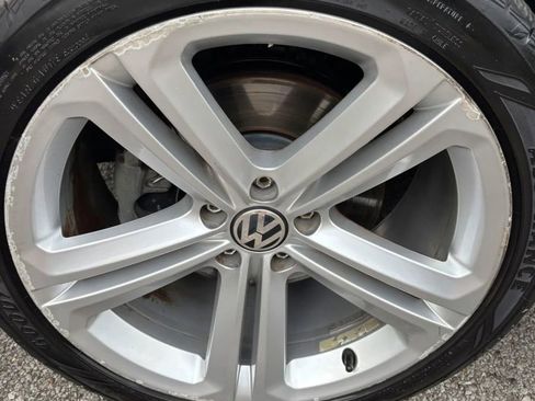Used 2015 Volkswagen Tiguan R-Line AWD/4WD image 26