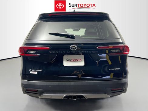 Used 2025 Toyota Grand Highlander AWD Hybrid image 5