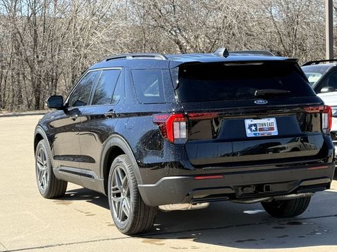 New 2026 Ford Explorer ST-Line w/ ST-Line Street Pack image 28