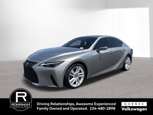 Used 2022 Lexus IS 300 w/ Accessory Package RWD image 4