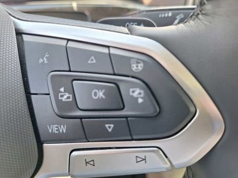 Used 2025 Volkswagen Atlas SEL Premium R-Line AWD/4WD image 23