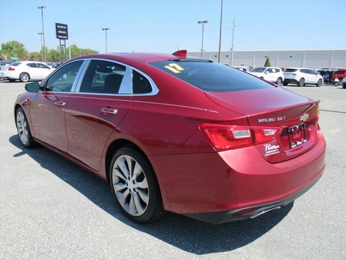 Used 2017 Chevrolet Malibu Premier w/ Premier Sun and Wheel Package image 5