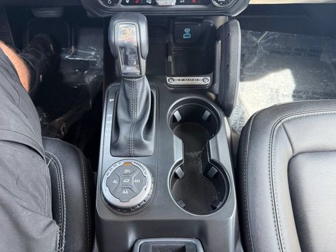 Used 2025 Ford Bronco Badlands AWD/4WD image 21