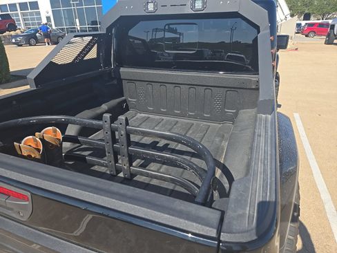 Used 2021 Jeep Gladiator Mojave AWD/4WD image 6