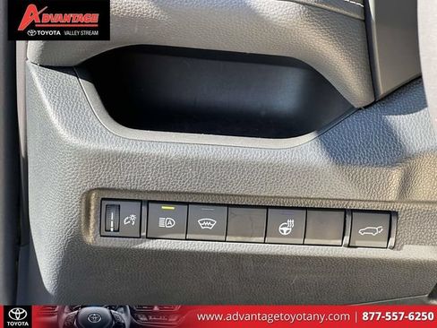 Certified 2023 Toyota RAV4 XLE w/ Convenience Package AWD/4WD image 25