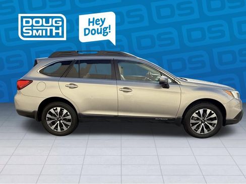 Used 2016 Subaru Outback 2.5i Limited image 5
