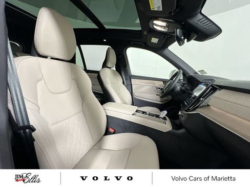 New 2026 Volvo XC90 B6 Plus w/ Protection Package Premier image 27