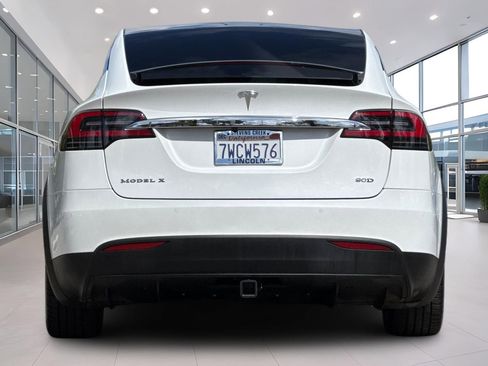 Used 2016 Tesla Model X 90D AWD/4WD image 5