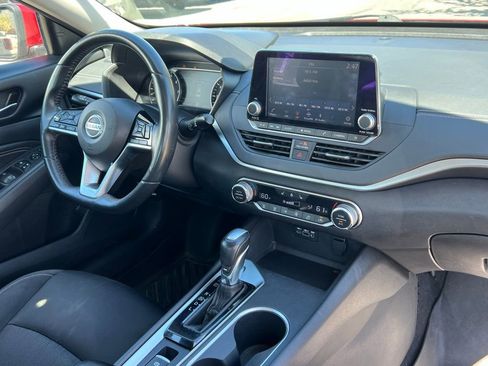 Used 2019 Nissan Altima 2.5 SV AWD/4WD image 16