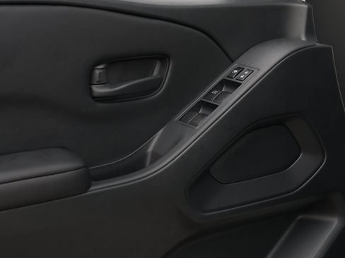 Used 2025 Nissan Frontier S w/ S Utility Package image 26