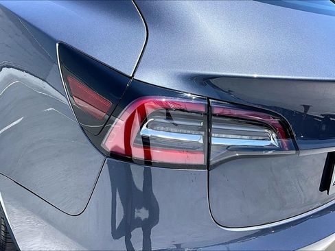 Used 2023 Tesla Model 3 Standard Range RWD image 21
