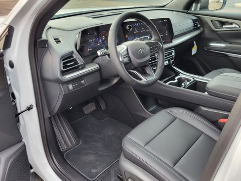 New 2026 Chevrolet Traverse LT w/ Midnight/Sport Edition FWD image 14