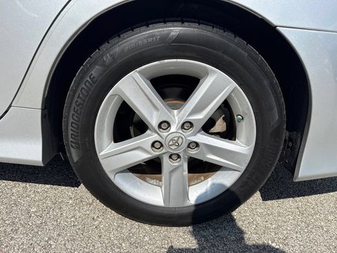 Used 2014 Toyota Camry SE w/ Fleet Convenience Package FWD image 8