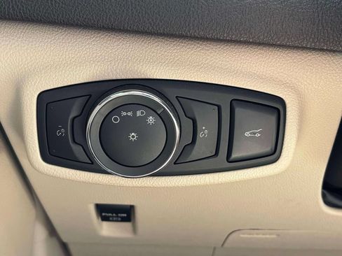 Used 2017 Lincoln MKC Select w/ Select Plus Package AWD/4WD image 10