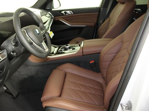 New 2026 BMW X5 xDrive50e w/ Executive Package image 5