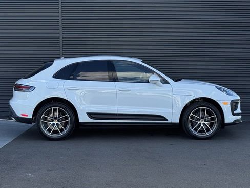 New 2026 Porsche Macan image 8