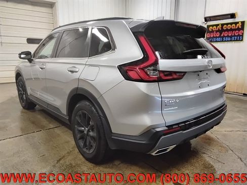 Used 2025 Honda CR-V Sport-L image 6
