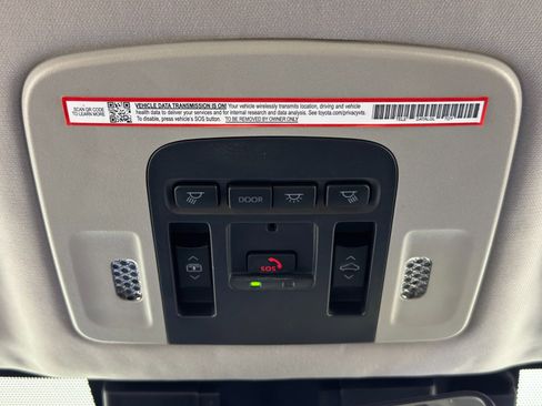 Used 2025 Toyota Camry XLE w/ Premium Plus Package image 33