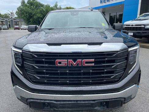 Used 2024 GMC Sierra 1500 Pro w/ Pro Value Package AWD/4WD image 2