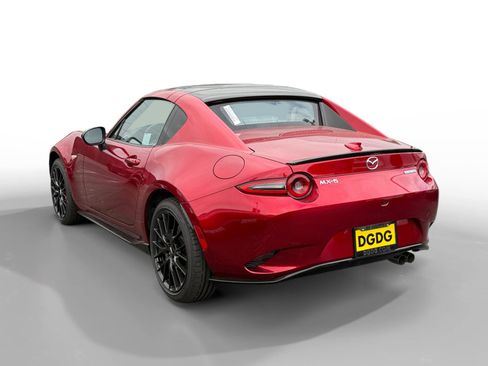 New 2026 MAZDA MX-5 Miata RF Club RWD image 3