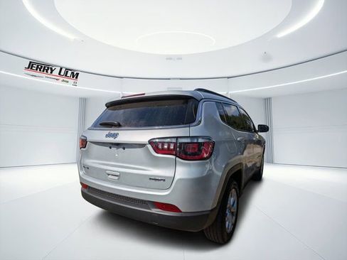 New 2026 Jeep Compass Latitude AWD/4WD image 3