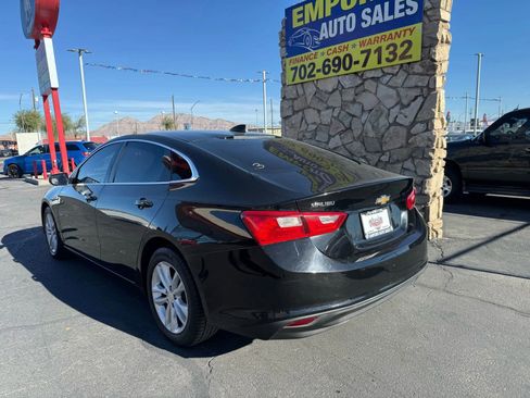 Used 2018 Chevrolet Malibu LT image 3