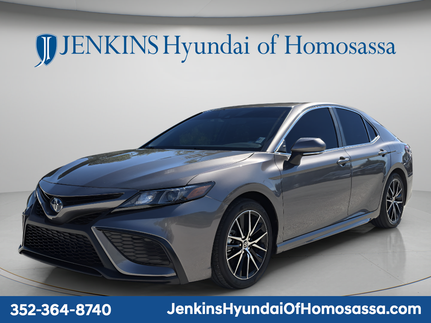 Used 2024 Toyota Camry SE w/ Audio Upgrade Package FWD image 10