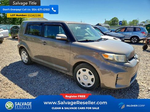 Used 2012 Scion xB FWD image 5