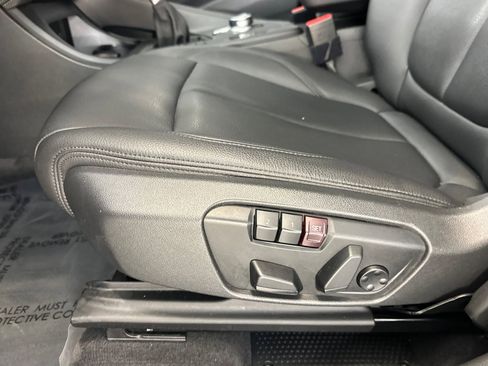 Used 2019 BMW X1 sDrive28i w/ Convenience Package FWD image 14