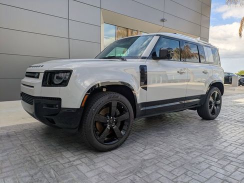 New 2026 Land Rover Defender 110 X-Dynamic SE AWD/4WD image 9